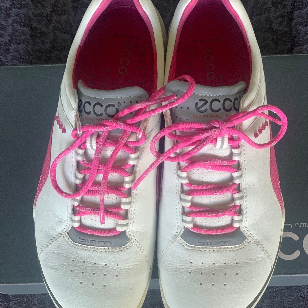 Women's Golf Shoes